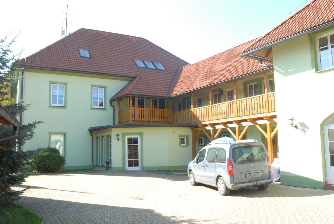 Hotel Atawa Rabi Exterior photo